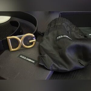 Brand NEW Dolce & Gabbana belt. Unisex, women can wear over blazer. 80 CM 32 IN.